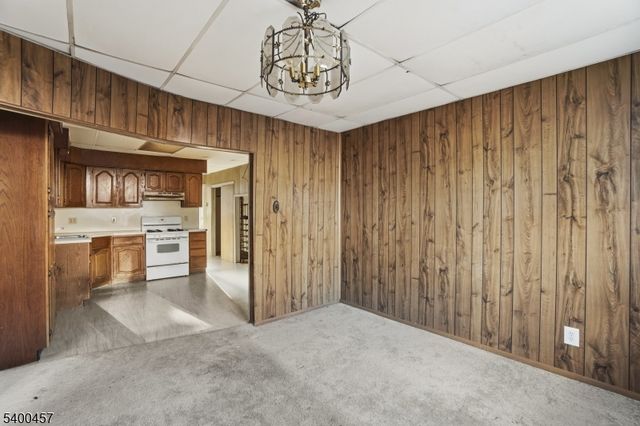 98 W 49Th St, Bayonne City, NJ 07002