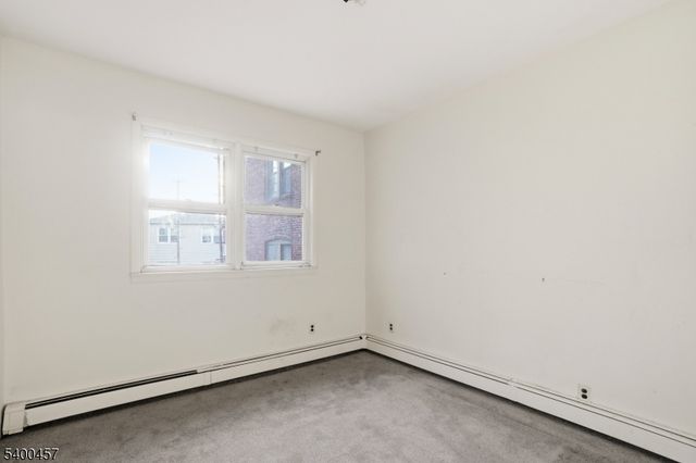 98 W 49Th St, Bayonne City, NJ 07002