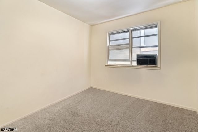 98 W 49Th St, Bayonne City, NJ 07002