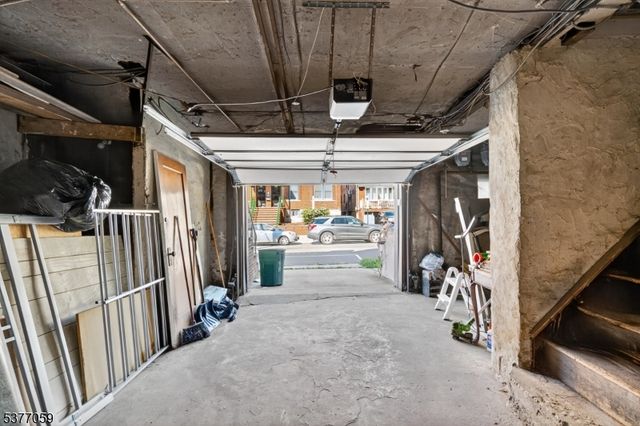 98 W 49Th St, Bayonne City, NJ 07002