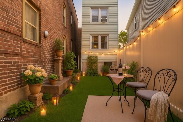 98 W 49Th St, Bayonne City, NJ 07002