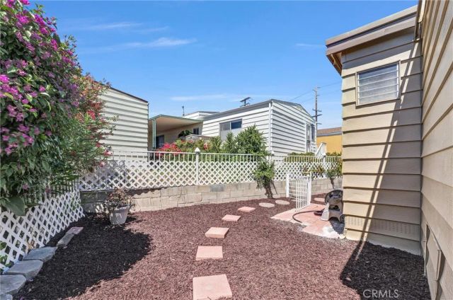 18801 Hawthorne 58, Hawthorne, CA 90504