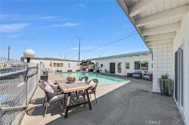 18801 Hawthorne 58, Hawthorne, CA 90504