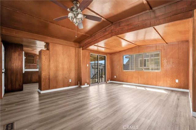 18801 Hawthorne 58, Hawthorne, CA 90504