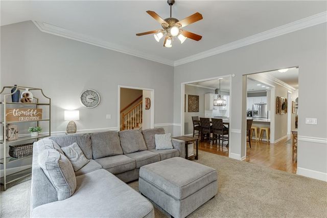 5751 Community Lane, Hoschton, GA 30548