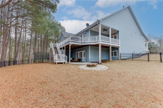 5751 Community Lane, Hoschton, GA 30548