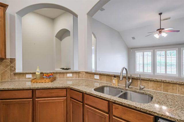 28207 Daystrom Lane, Katy, TX 77494