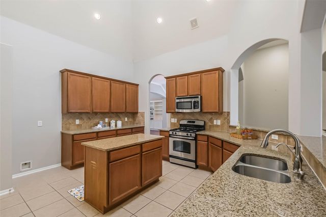 28207 Daystrom Lane, Katy, TX 77494