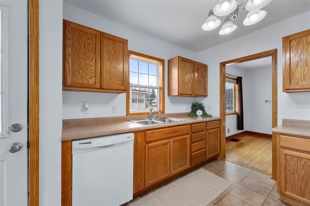 712 W Elm Street, Chippewa Falls, WI 54729