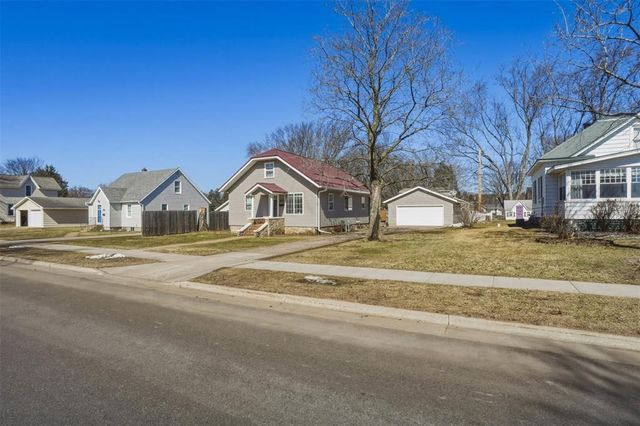 712 W Elm Street, Chippewa Falls, WI 54729