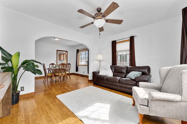 712 W Elm Street, Chippewa Falls, WI 54729