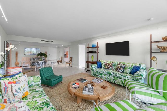 2773 S Ocean Boulevard 209, Palm Beach, FL 33480