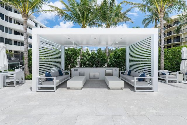 2773 S Ocean Boulevard 209, Palm Beach, FL 33480