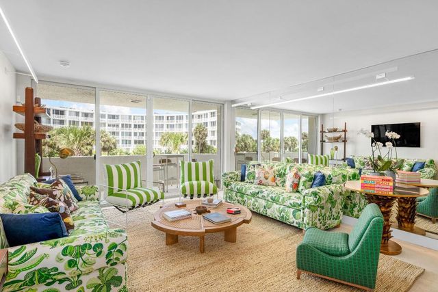 2773 S Ocean Boulevard 209, Palm Beach, FL 33480