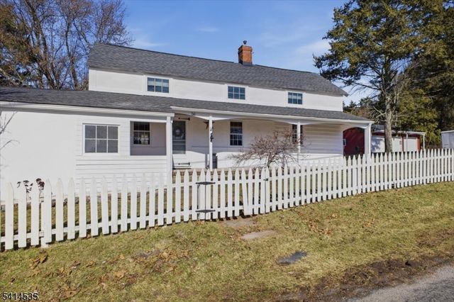 56 Hickory Corner Rd, Alexandria Twp., NJ 08848