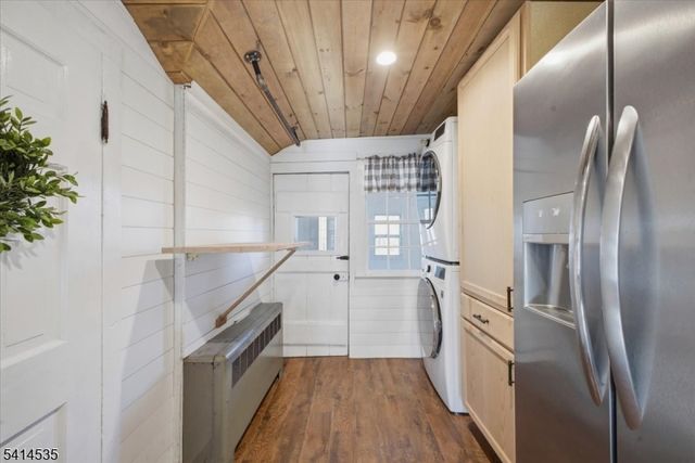 56 Hickory Corner Rd, Alexandria Twp., NJ 08848