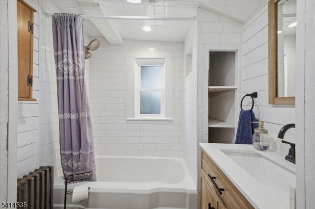 56 Hickory Corner Rd, Alexandria Twp., NJ 08848