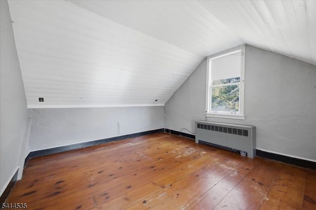 56 Hickory Corner Rd, Alexandria Twp., NJ 08848