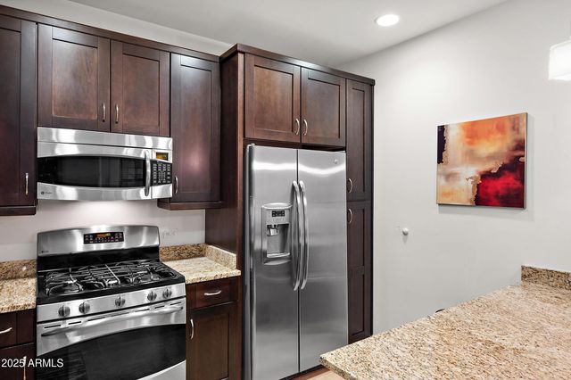 7291 N SCOTTSDALE Road 2009, Paradise Valley, AZ 85253