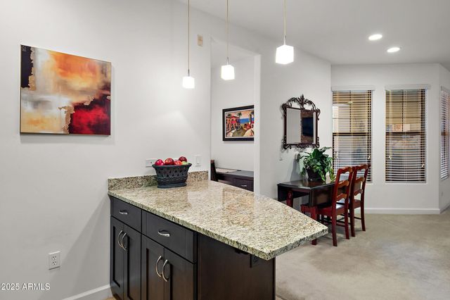 7291 N SCOTTSDALE Road 2009, Paradise Valley, AZ 85253