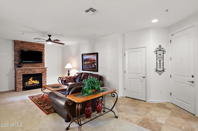 7291 N SCOTTSDALE Road 2009, Paradise Valley, AZ 85253