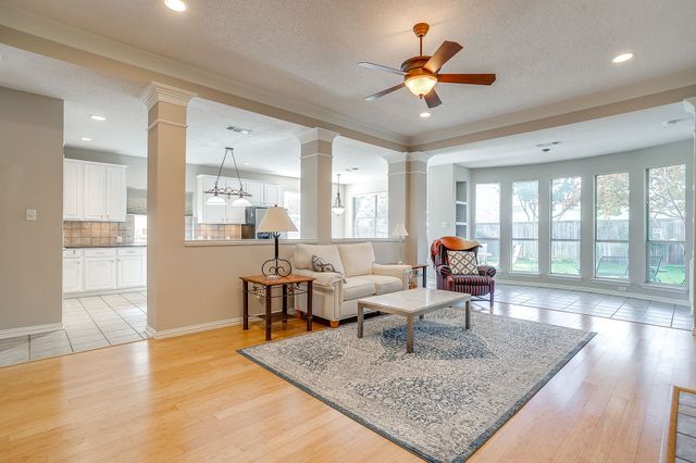 6805 Windwood Trail, Fort Worth, TX 76132