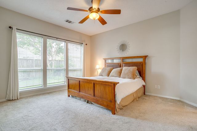6805 Windwood Trail, Fort Worth, TX 76132