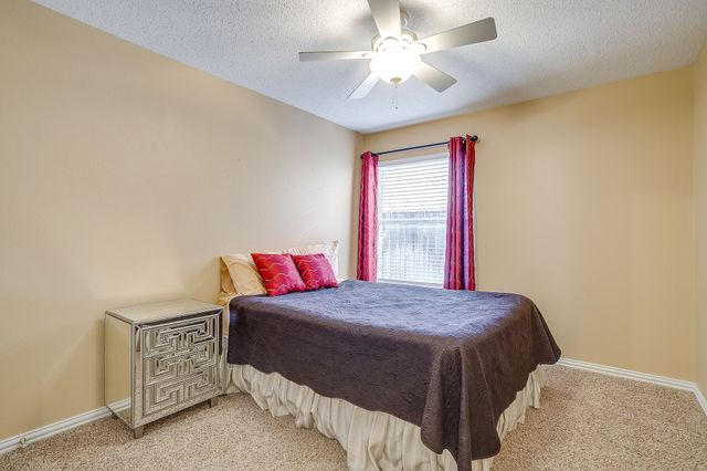 6805 Windwood Trail, Fort Worth, TX 76132