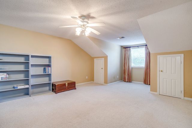 6805 Windwood Trail, Fort Worth, TX 76132