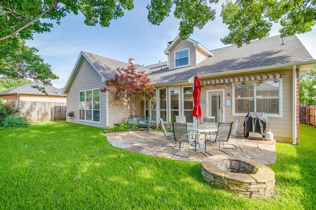 6805 Windwood Trail, Fort Worth, TX 76132