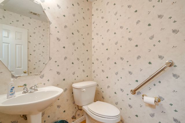 6805 Windwood Trail, Fort Worth, TX 76132