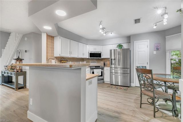 235 Dunn CIR, Hampton, VA 23666