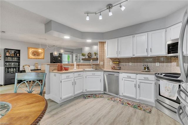 235 Dunn CIR, Hampton, VA 23666