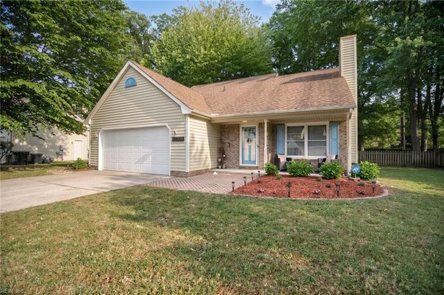 235 Dunn CIR, Hampton, VA 23666