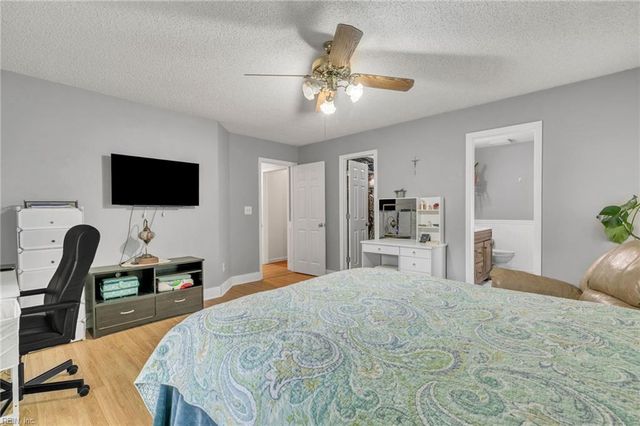 235 Dunn CIR, Hampton, VA 23666