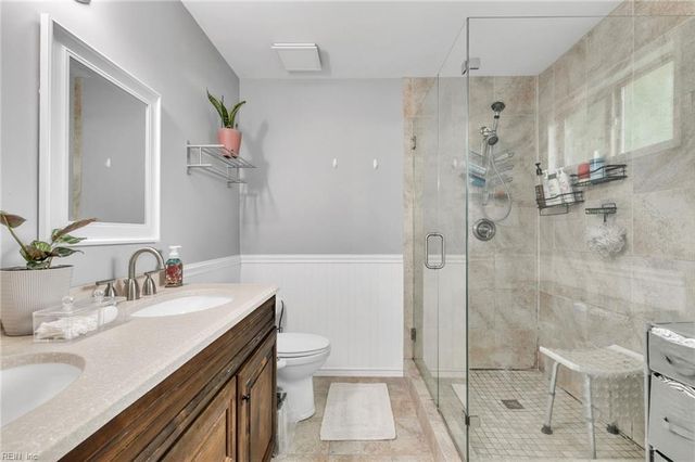 235 Dunn CIR, Hampton, VA 23666