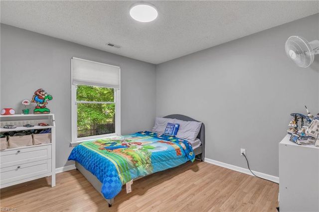 235 Dunn CIR, Hampton, VA 23666