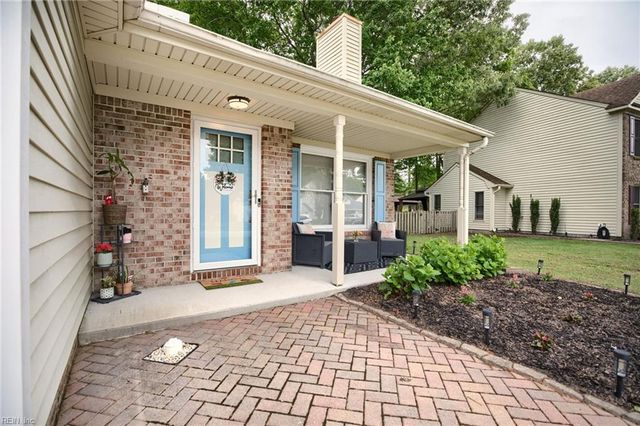 235 Dunn CIR, Hampton, VA 23666