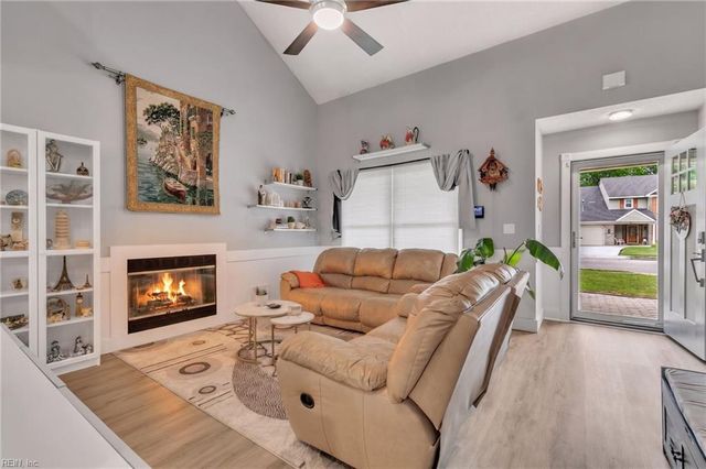 235 Dunn CIR, Hampton, VA 23666