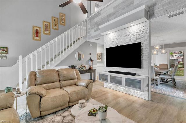 235 Dunn CIR, Hampton, VA 23666