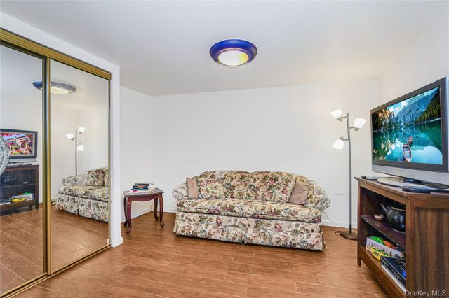 10 Bay Street Landing 1D, Staten Island, NY 10301