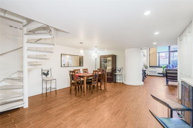 10 Bay Street Landing 1D, Staten Island, NY 10301