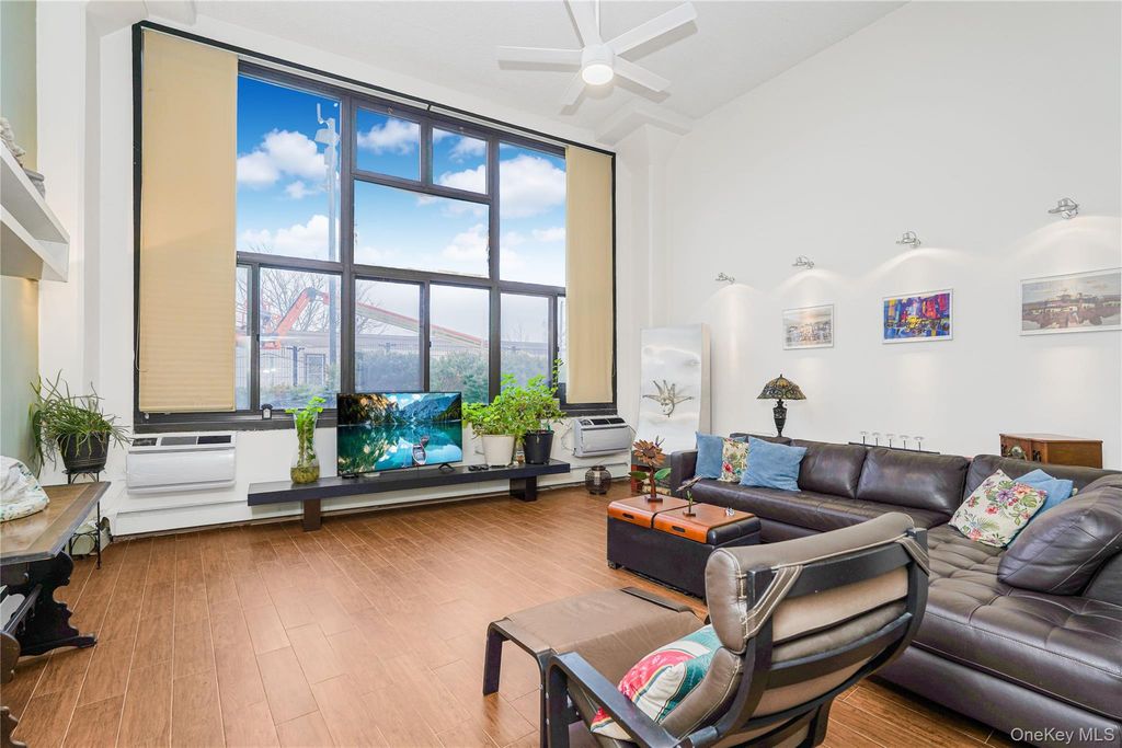 10 Bay Street Landing 1D, Staten Island, NY 10301