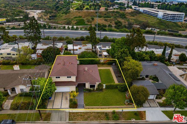 5502 S Chariton Avenue, Los Angeles, CA 90056
