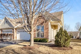 1787 Glenwood Circle A, Sugar Grove, IL 60554