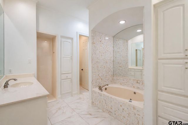 7419 Big Tree Cove, Tyler, TX 75703