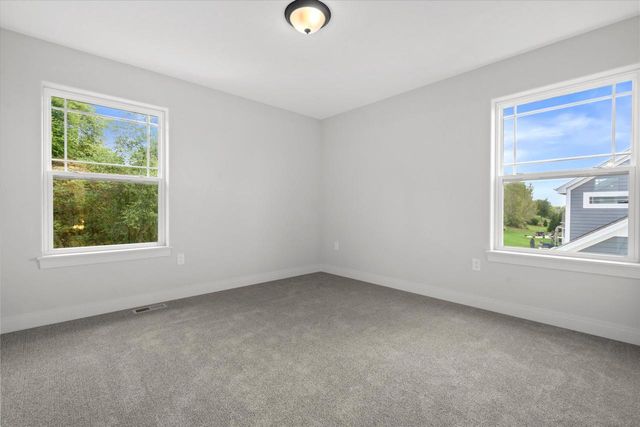 1344 Mohican TRAIL, Waukesha, WI 53189