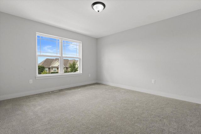 1344 Mohican TRAIL, Waukesha, WI 53189