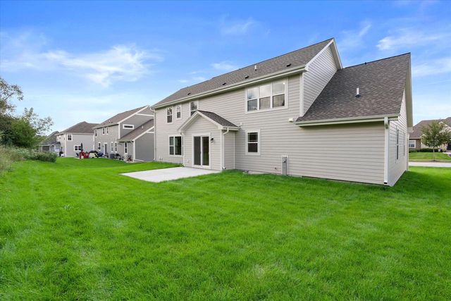 1344 Mohican TRAIL, Waukesha, WI 53189