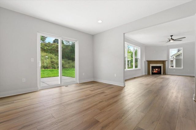 1344 Mohican TRAIL, Waukesha, WI 53189